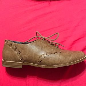 MAKE AN OFFER 🥰 Feminine Oxford shoes